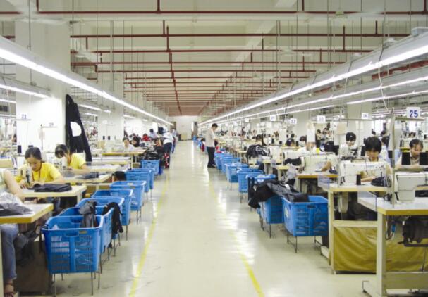 定制西裝要多少錢(qián)（定制一整套西裝價(jià)格大概多少）