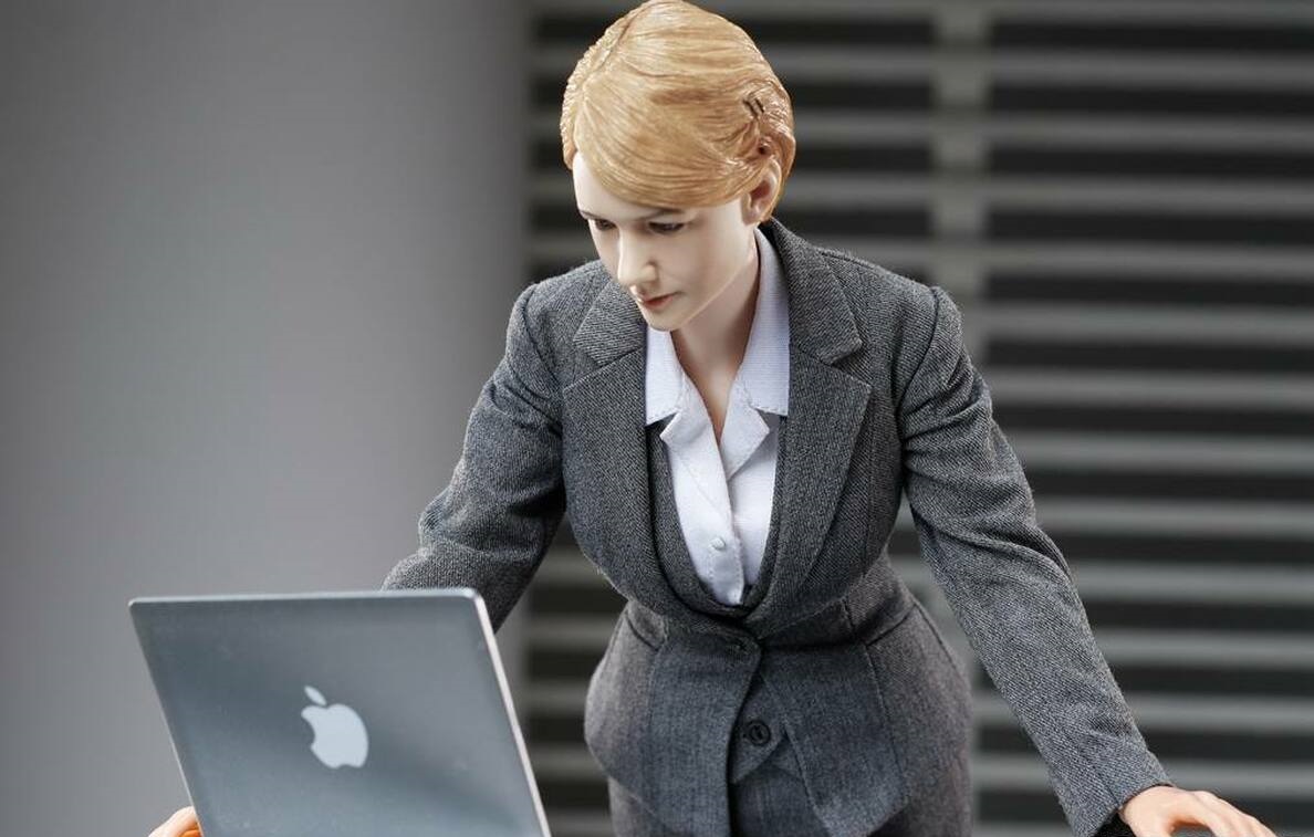 女士白領職業套裝