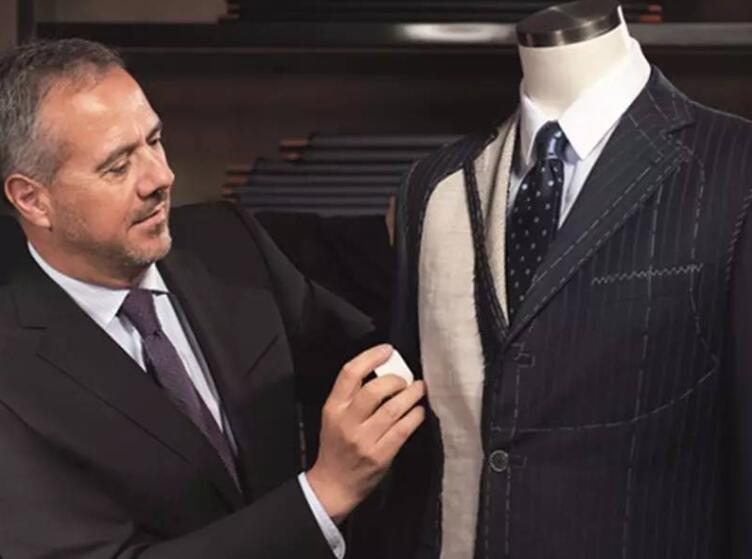 銷售員西服羊毛面料