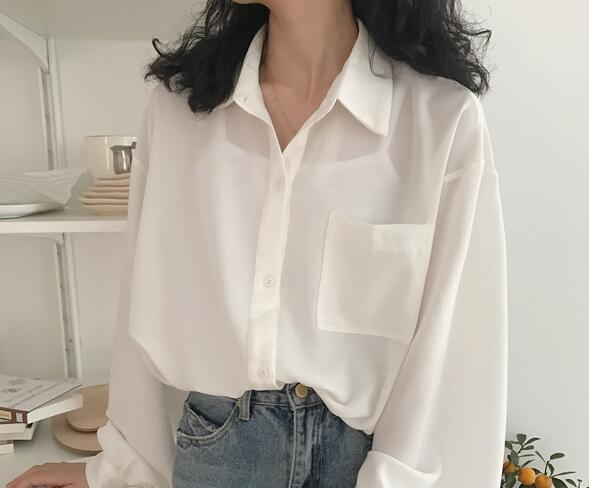 白色襯衫透明怎么內(nèi)搭？