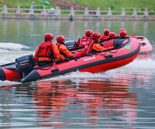 干式救援服和濕式救援服的區別