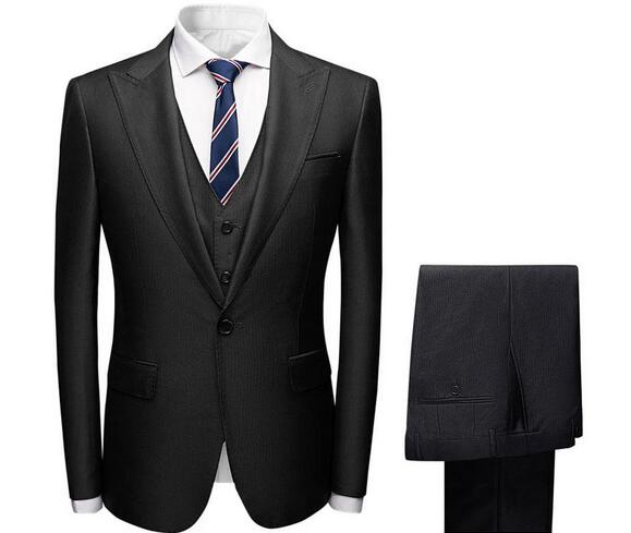 男士正式場(chǎng)合西服的基本要求